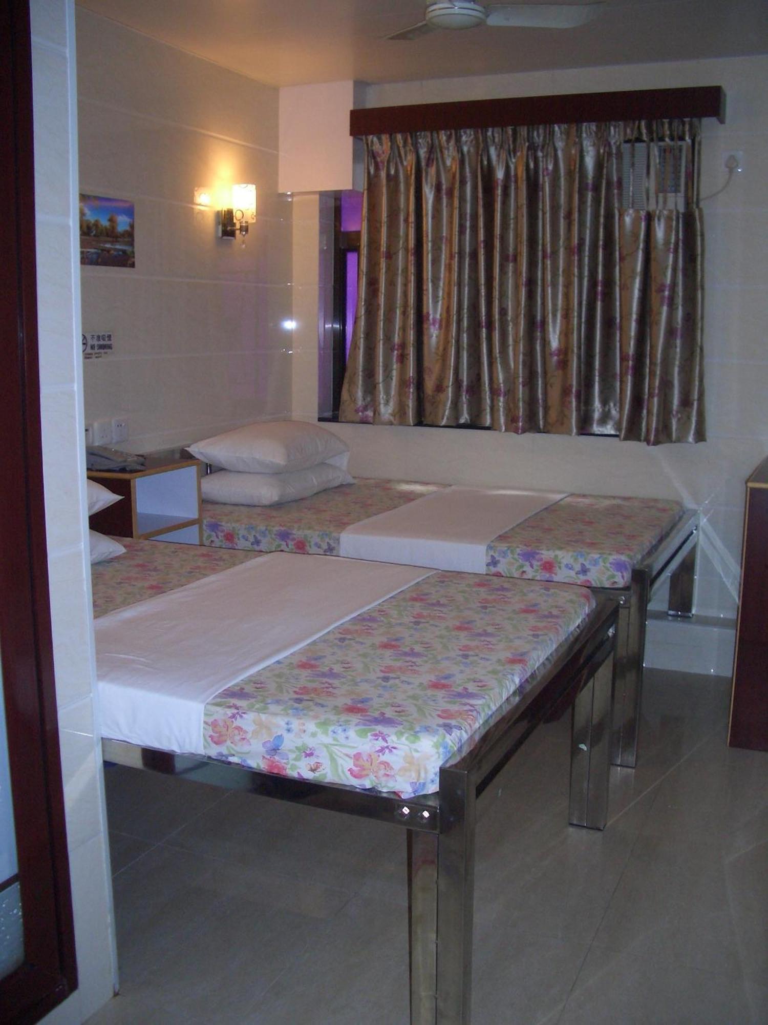 Maple Leaf Guest House Hong Kong Exterior photo