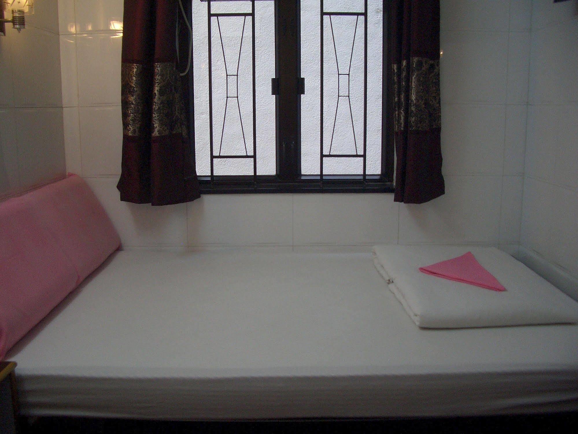 Maple Leaf Guest House Hong Kong Exterior photo