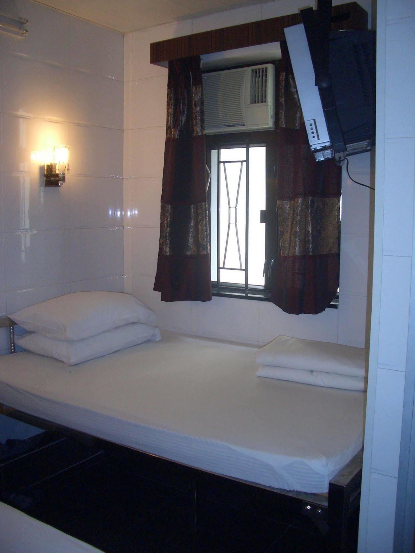 Maple Leaf Guest House Hong Kong Exterior photo